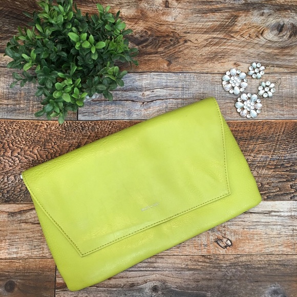 Matt & Nat Handbags - Matt + Nat Vegan Leather Clutch